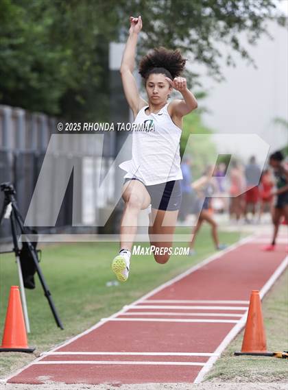 Thumbnail 2 in SPC Championships (Field Events) photogallery.