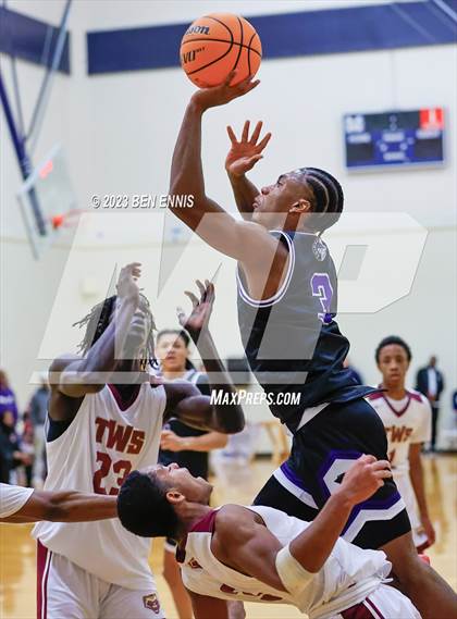 Thumbnail 2 in Walker vs. Chapel Hill (Lemon Street Classic) photogallery.