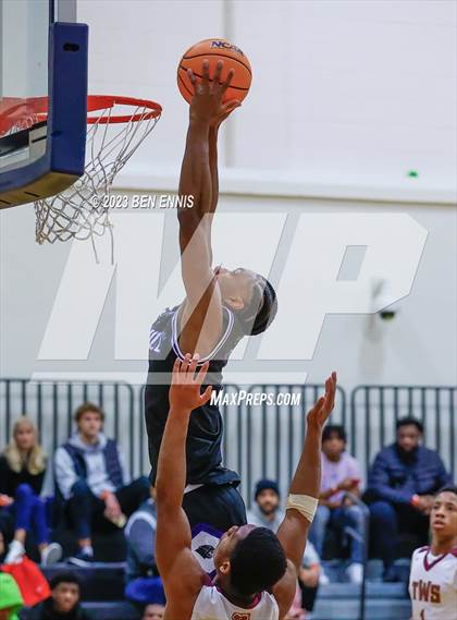 Thumbnail 2 in Walker vs. Chapel Hill (Lemon Street Classic) photogallery.