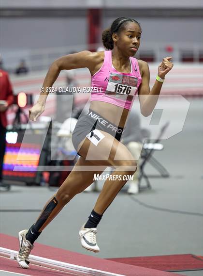 Thumbnail 2 in Arkansas High School Invitational photogallery.