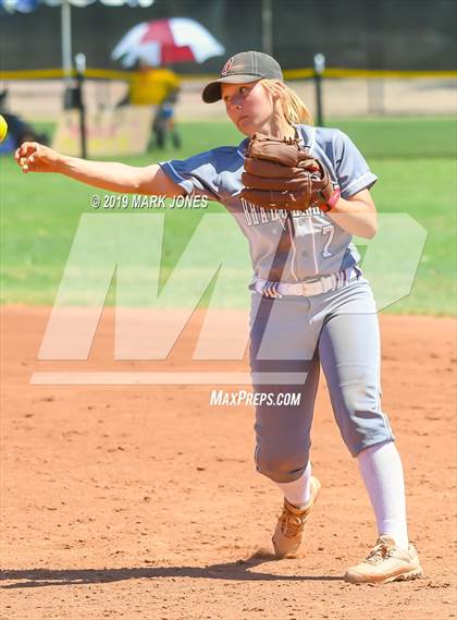Thumbnail 2 in Salpointe Catholic vs. Bradshaw Mountain (AIA 4A Semifinal) photogallery.