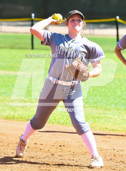 Thumbnail 2 in Salpointe Catholic vs. Bradshaw Mountain (AIA 4A Semifinal) photogallery.