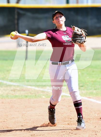 Thumbnail 2 in Salpointe Catholic vs. Bradshaw Mountain (AIA 4A Semifinal) photogallery.