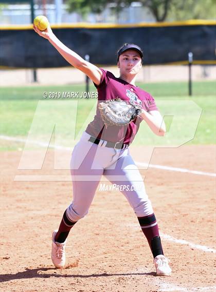 Thumbnail 3 in Salpointe Catholic vs. Bradshaw Mountain (AIA 4A Semifinal) photogallery.
