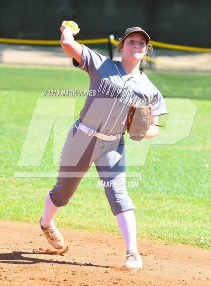 Thumbnail 1 in Salpointe Catholic vs. Bradshaw Mountain (AIA 4A Semifinal) photogallery.
