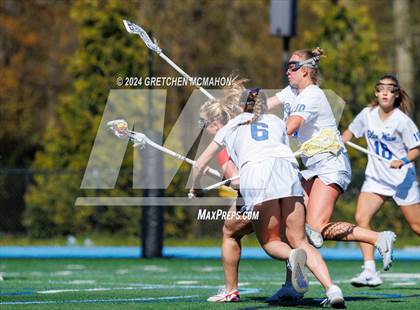 Thumbnail 2 in Darien vs. New Canaan photogallery.
