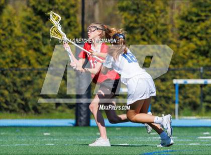 Thumbnail 2 in Darien vs. New Canaan photogallery.