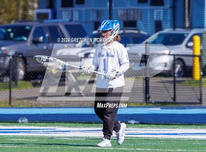Thumbnail 2 in Darien vs. New Canaan photogallery.