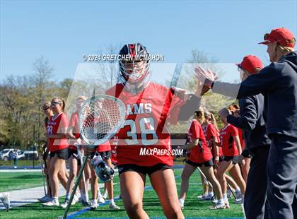 Thumbnail 2 in Darien vs. New Canaan photogallery.