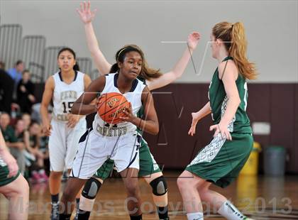 Thumbnail 1 in William Penn Charter vs. Holy Trinity (Philly-NY Challenge) photogallery.