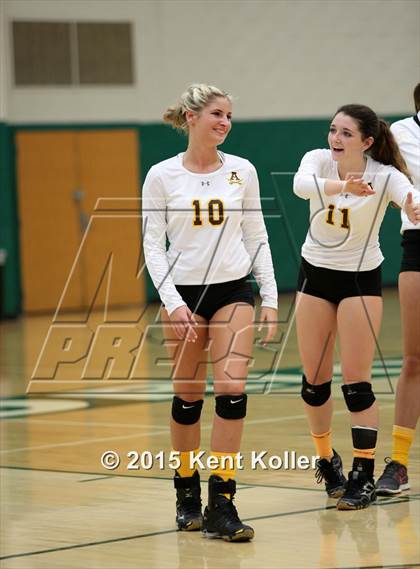Thumbnail 2 in Adams @ Lake Orion photogallery.