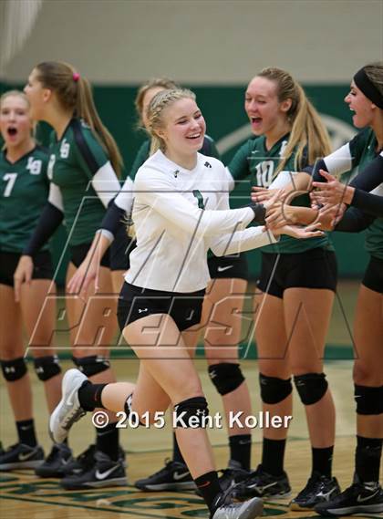 Thumbnail 1 in Adams @ Lake Orion photogallery.