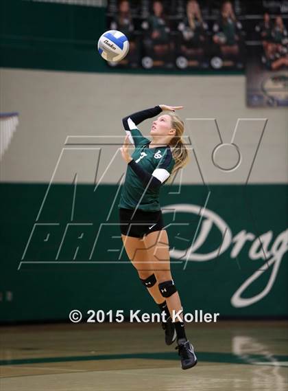 Thumbnail 3 in Adams @ Lake Orion photogallery.