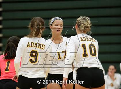 Thumbnail 1 in Adams @ Lake Orion photogallery.