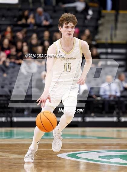 Thumbnail 2 in Logan vs. Cottonwood (UHSAA 4A Quarterfinals) photogallery.