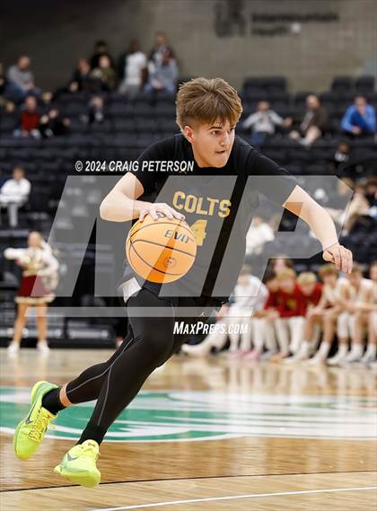 Thumbnail 2 in Logan vs. Cottonwood (UHSAA 4A Quarterfinals) photogallery.