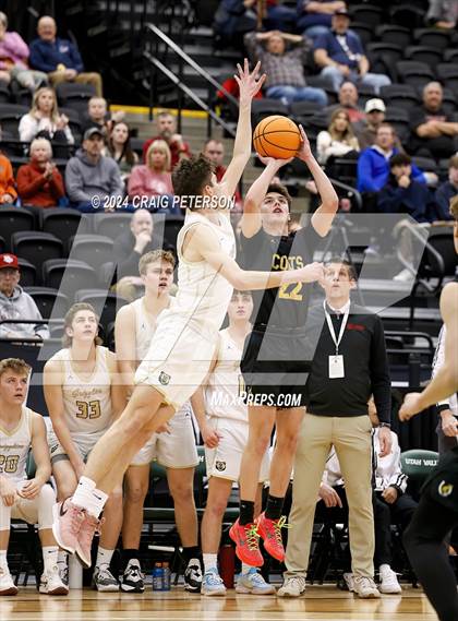 Thumbnail 3 in Logan vs. Cottonwood (UHSAA 4A Quarterfinals) photogallery.