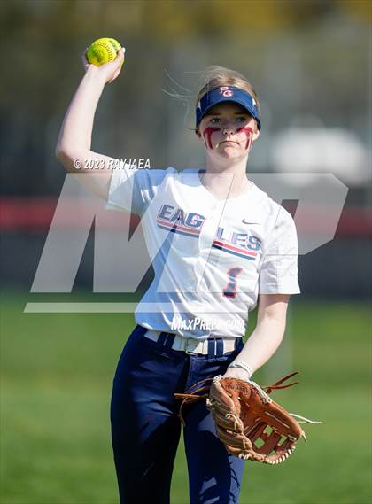 Thumbnail 3 in Del Oro @ Pleasant Grove photogallery.