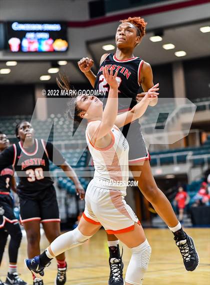 Thumbnail 1 in Seven Lakes vs Fort Bend Austin (UIL-Regional Quarterfinal Playoff) photogallery.