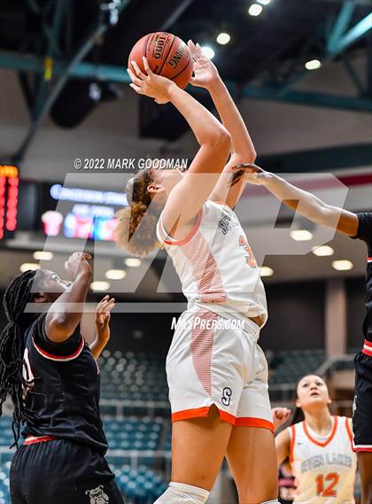 Thumbnail 3 in Seven Lakes vs Fort Bend Austin (UIL-Regional Quarterfinal Playoff) photogallery.