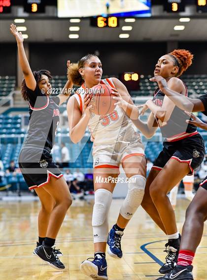 Thumbnail 1 in Seven Lakes vs Fort Bend Austin (UIL-Regional Quarterfinal Playoff) photogallery.