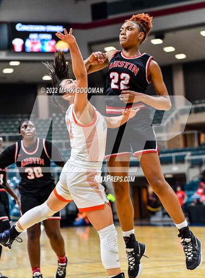 Thumbnail 3 in Seven Lakes vs Fort Bend Austin (UIL-Regional Quarterfinal Playoff) photogallery.