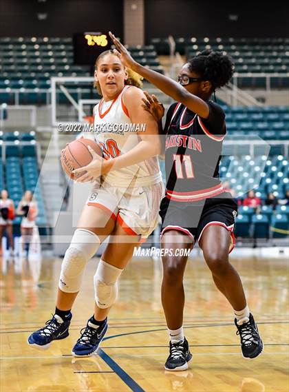 Thumbnail 1 in Seven Lakes vs Fort Bend Austin (UIL-Regional Quarterfinal Playoff) photogallery.