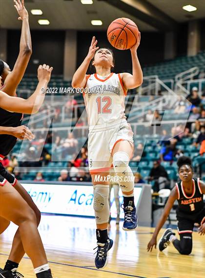 Thumbnail 2 in Seven Lakes vs Fort Bend Austin (UIL-Regional Quarterfinal Playoff) photogallery.