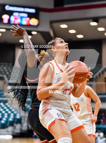 Thumbnail 2 in Seven Lakes vs Fort Bend Austin (UIL-Regional Quarterfinal Playoff) photogallery.