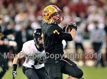 Thumbnail 3 in Mission Viejo vs. Servite (CIF SS PAC 5 Division Final) photogallery.