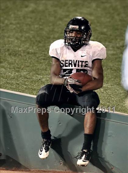 Thumbnail 2 in Mission Viejo vs. Servite (CIF SS PAC 5 Division Final) photogallery.