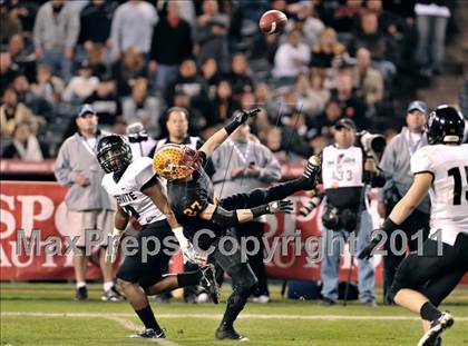 Thumbnail 1 in Mission Viejo vs. Servite (CIF SS PAC 5 Division Final) photogallery.