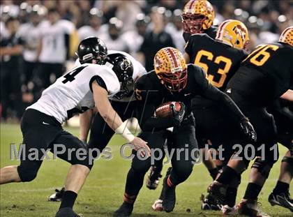 Thumbnail 2 in Mission Viejo vs. Servite (CIF SS PAC 5 Division Final) photogallery.