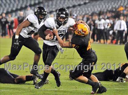 Thumbnail 2 in Mission Viejo vs. Servite (CIF SS PAC 5 Division Final) photogallery.