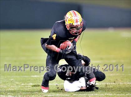 Thumbnail 2 in Mission Viejo vs. Servite (CIF SS PAC 5 Division Final) photogallery.