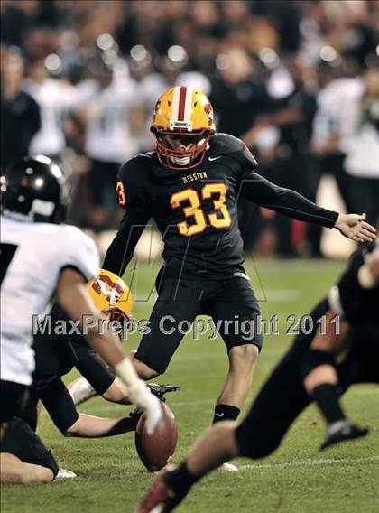 Thumbnail 2 in Mission Viejo vs. Servite (CIF SS PAC 5 Division Final) photogallery.