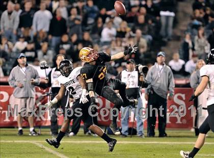 Thumbnail 3 in Mission Viejo vs. Servite (CIF SS PAC 5 Division Final) photogallery.