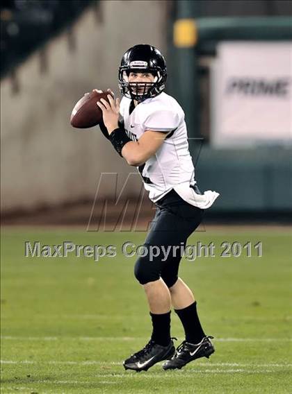 Thumbnail 3 in Mission Viejo vs. Servite (CIF SS PAC 5 Division Final) photogallery.