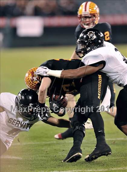 Thumbnail 2 in Mission Viejo vs. Servite (CIF SS PAC 5 Division Final) photogallery.