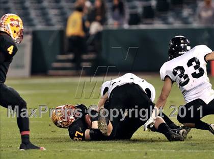 Thumbnail 1 in Mission Viejo vs. Servite (CIF SS PAC 5 Division Final) photogallery.