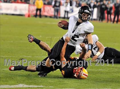 Thumbnail 3 in Mission Viejo vs. Servite (CIF SS PAC 5 Division Final) photogallery.