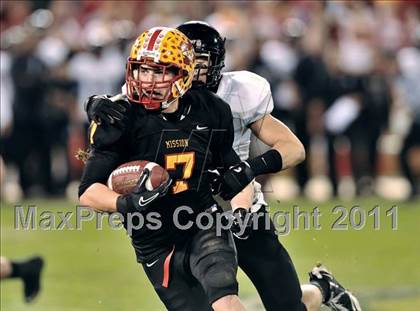 Thumbnail 1 in Mission Viejo vs. Servite (CIF SS PAC 5 Division Final) photogallery.