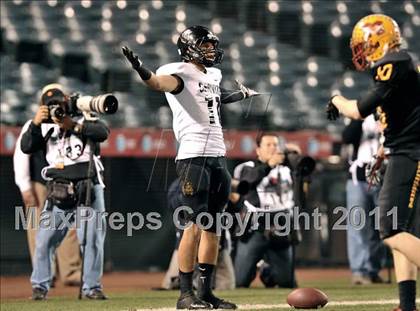Thumbnail 3 in Mission Viejo vs. Servite (CIF SS PAC 5 Division Final) photogallery.