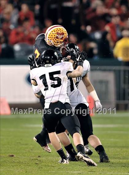 Thumbnail 3 in Mission Viejo vs. Servite (CIF SS PAC 5 Division Final) photogallery.