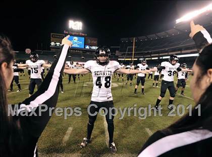 Thumbnail 1 in Mission Viejo vs. Servite (CIF SS PAC 5 Division Final) photogallery.