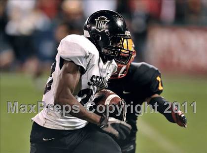 Thumbnail 2 in Mission Viejo vs. Servite (CIF SS PAC 5 Division Final) photogallery.