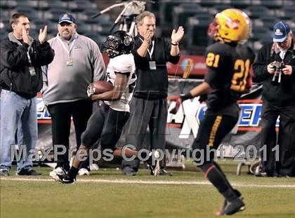 Thumbnail 1 in Mission Viejo vs. Servite (CIF SS PAC 5 Division Final) photogallery.