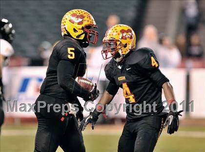 Thumbnail 1 in Mission Viejo vs. Servite (CIF SS PAC 5 Division Final) photogallery.