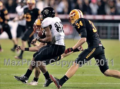 Thumbnail 3 in Mission Viejo vs. Servite (CIF SS PAC 5 Division Final) photogallery.