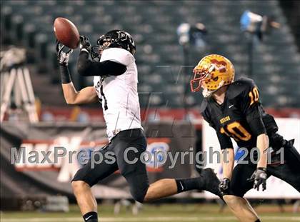 Thumbnail 1 in Mission Viejo vs. Servite (CIF SS PAC 5 Division Final) photogallery.